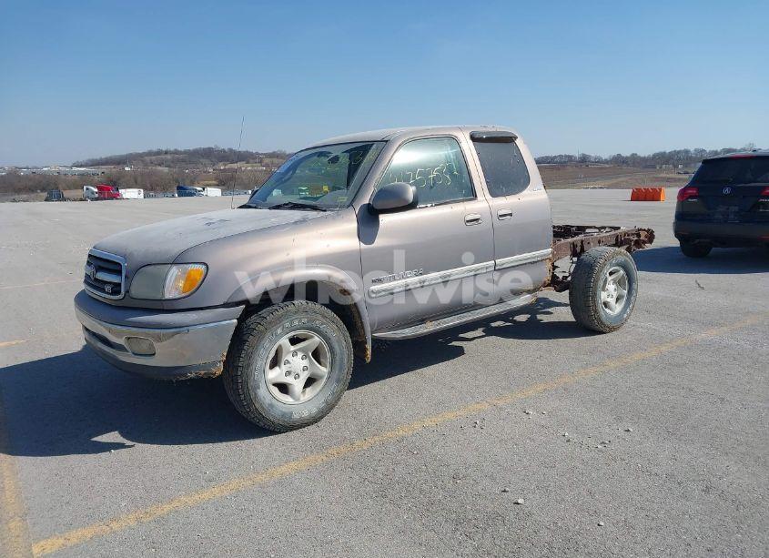 Photo 2 of 2000 Toyota Tundra LTD V8 (VIN 5TBBT4819YS053530)