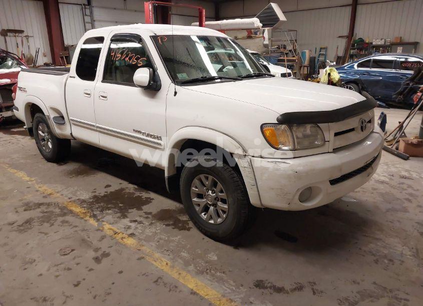 2003 Toyota Tundra LIMITED V8 (VIN 5TBBT481X3S383184) main photo
