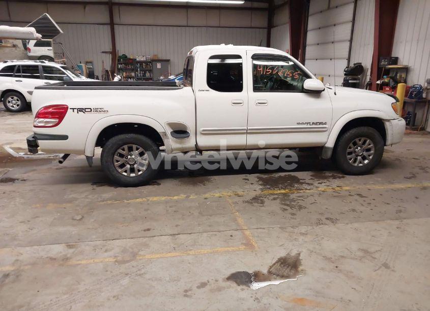 Photo 13 of 2003 Toyota Tundra LIMITED V8 (VIN 5TBBT481X3S383184)