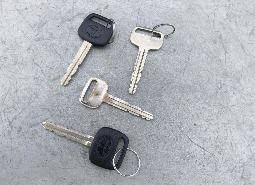 Photo 11 of 2000 Toyota Tundra LTD V8 (VIN 5TBBT481XYS090991)