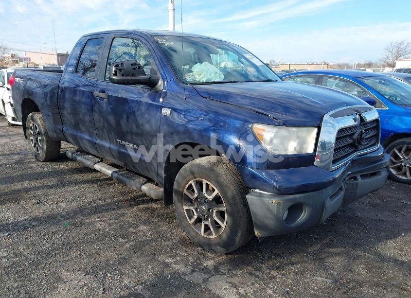 2008 Toyota Tundra SR5 4.7L V8 (VIN 5TBBT54138S461565) main photo