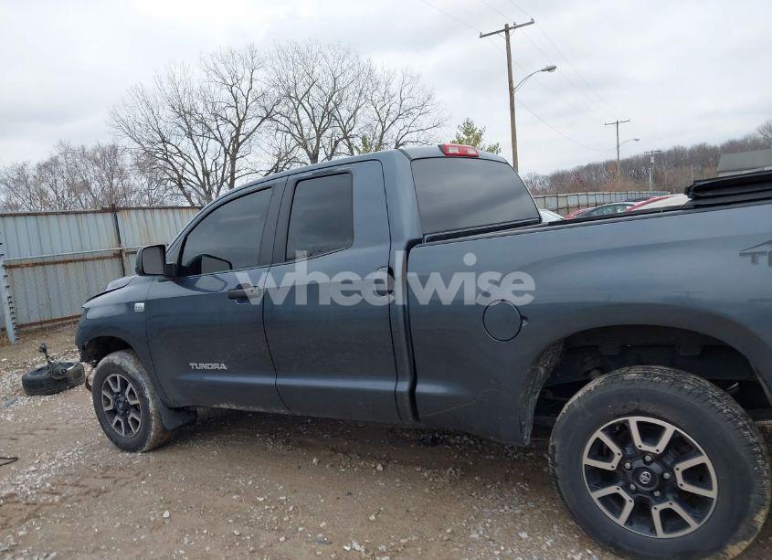 Photo 15 of 2008 Toyota Tundra BASE 4.7L V8 (VIN 5TBBT54158S463902)