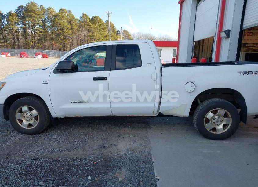 Photo 14 of 2007 Toyota Tundra SR5 4.7L V8 (VIN 5TBBT54177S457632)