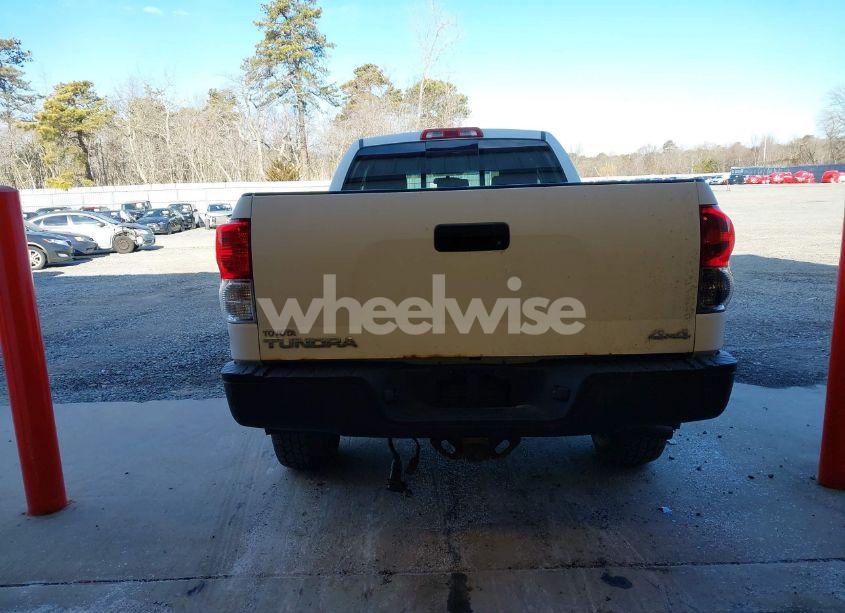 Photo 16 of 2007 Toyota Tundra SR5 4.7L V8 (VIN 5TBBT54177S457632)