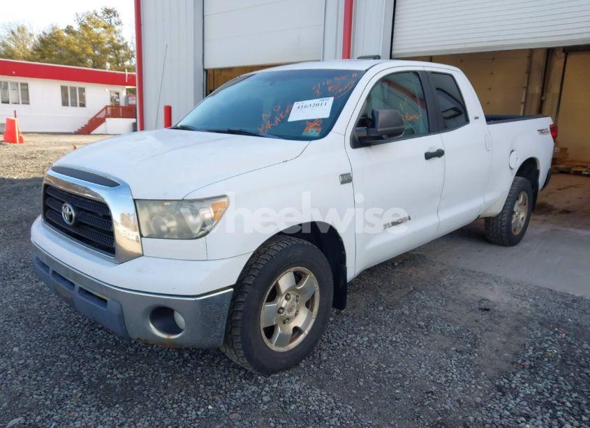 Photo 2 of 2007 Toyota Tundra SR5 4.7L V8 (VIN 5TBBT54177S457632)
