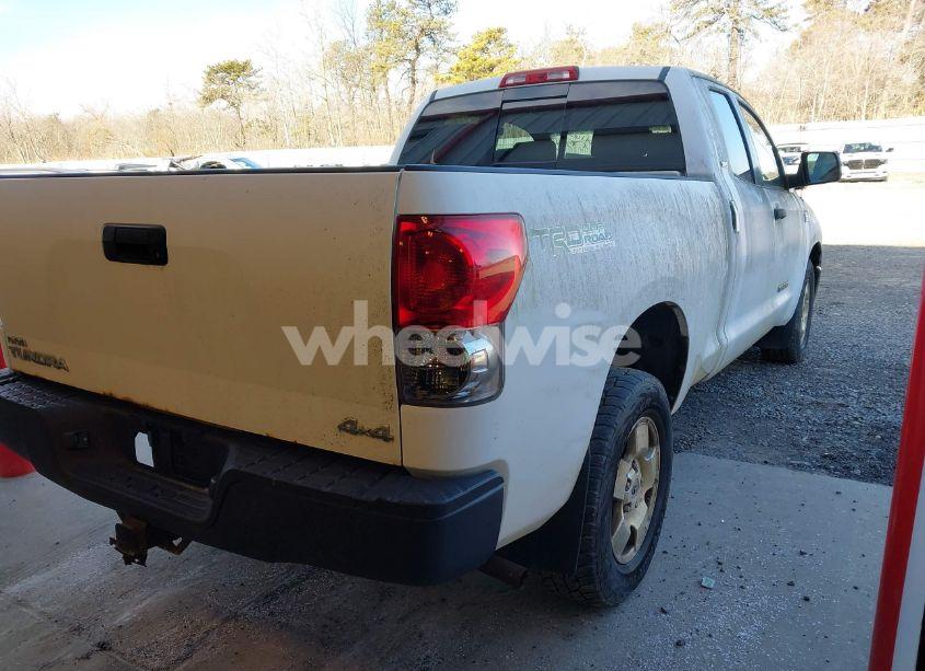 Photo 4 of 2007 Toyota Tundra SR5 4.7L V8 (VIN 5TBBT54177S457632)