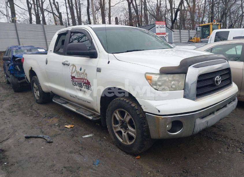 2008 Toyota Tundra SR5 4.7L V8 (VIN 5TBBT54198S458265) main photo
