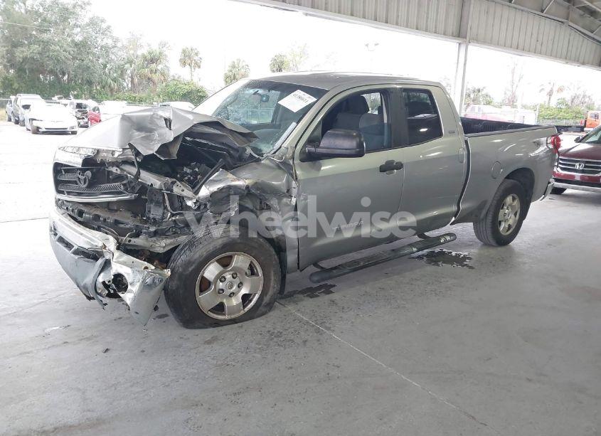 Photo 2 of 2007 Toyota Tundra SR5 4.7L V8 (VIN 5TBBT541X7S453008)