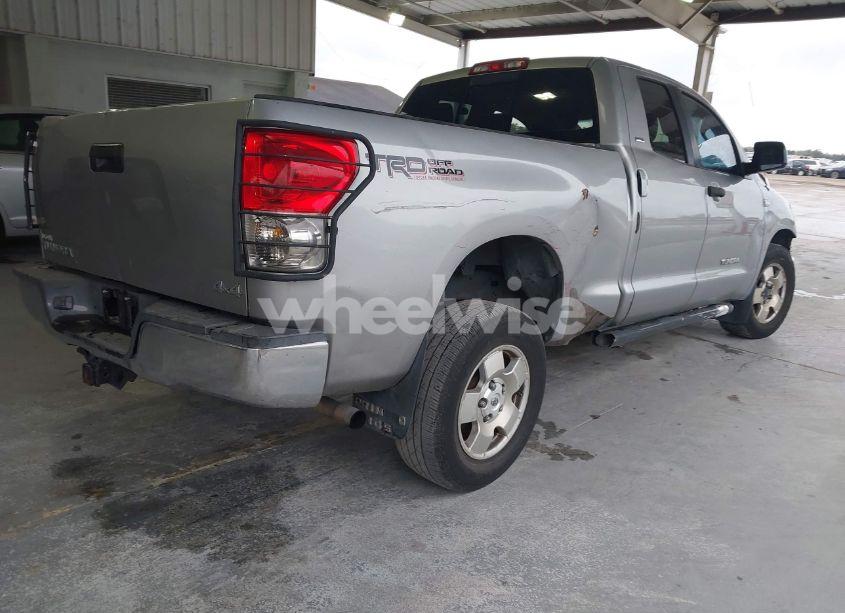 Photo 4 of 2007 Toyota Tundra SR5 4.7L V8 (VIN 5TBBT541X7S453008)