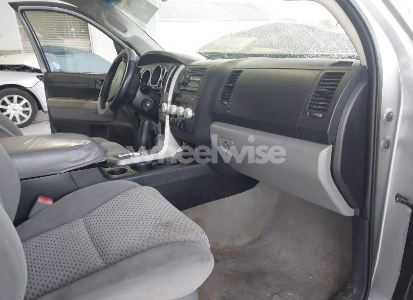 Photo 5 of 2007 Toyota Tundra SR5 4.7L V8 (VIN 5TBBT541X7S453008)