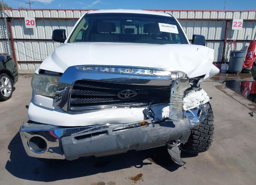 Photo 13 of 2007 Toyota Tundra SR5 5.7L V8 (VIN 5TBBV54107S450869)