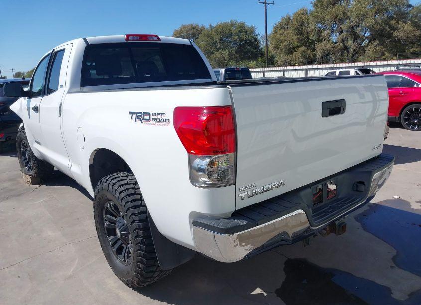 Photo 3 of 2007 Toyota Tundra SR5 5.7L V8 (VIN 5TBBV54107S450869)