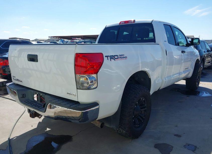 Photo 4 of 2007 Toyota Tundra SR5 5.7L V8 (VIN 5TBBV54107S450869)