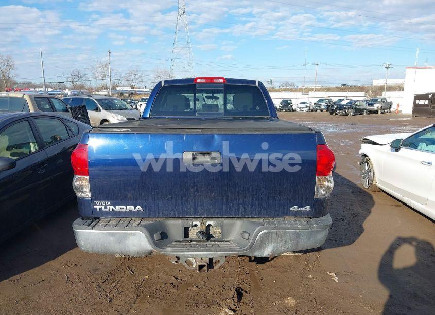 Photo 16 of 2007 Toyota Tundra SR5 5.7L V8 (VIN 5TBBV54107S466134)