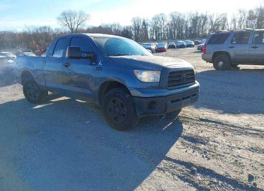 2007 Toyota Tundra SR5 5.7L V8 (VIN 5TBBV54107S488165) main photo