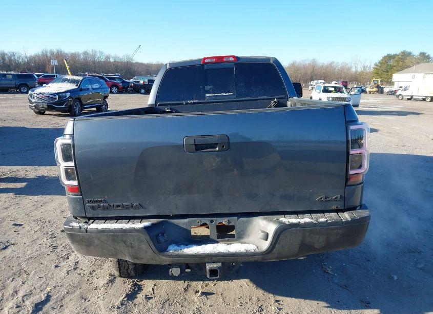 Photo 16 of 2007 Toyota Tundra SR5 5.7L V8 (VIN 5TBBV54107S488165)