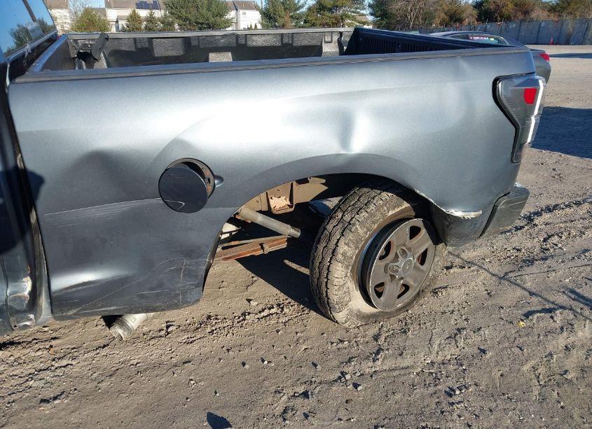 Photo 6 of 2007 Toyota Tundra SR5 5.7L V8 (VIN 5TBBV54107S488165)