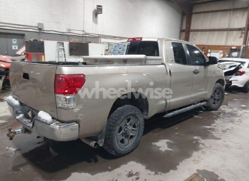 Photo 4 of 2007 Toyota Tundra SR5 5.7L V8 (VIN 5TBBV54117S455482)