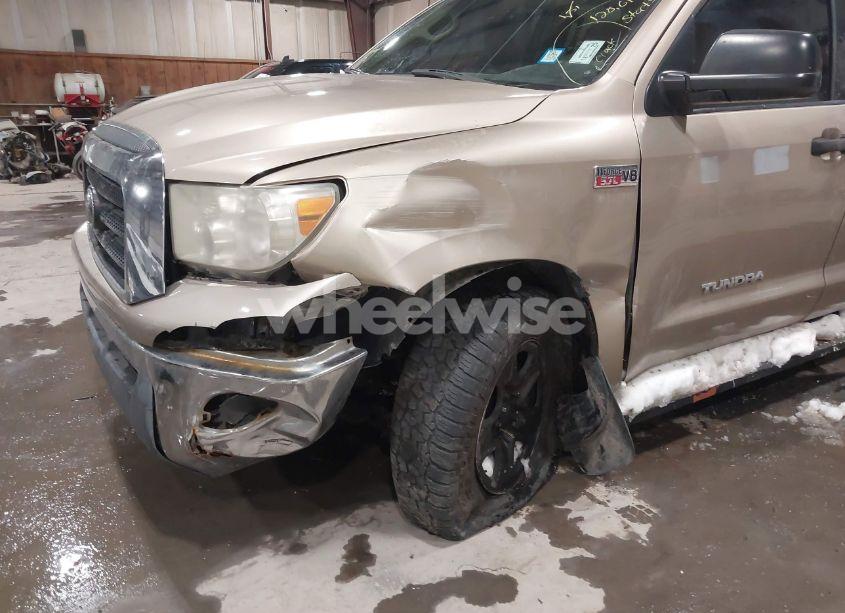 Photo 6 of 2007 Toyota Tundra SR5 5.7L V8 (VIN 5TBBV54117S455482)