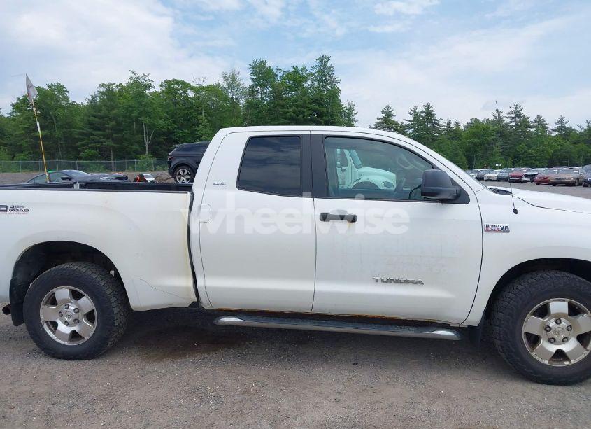 Photo 14 of 2008 Toyota Tundra SR5 5.7L V8 (VIN 5TBBV54128S503511)