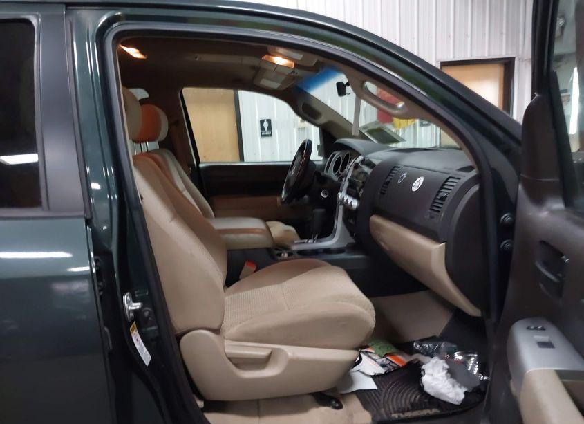 Photo 5 of 2007 Toyota Tundra SR5 5.7L V8 (VIN 5TBBV54157S452438)