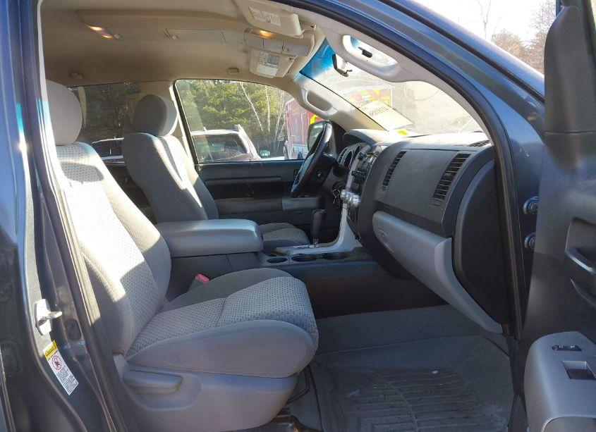 Photo 5 of 2007 Toyota Tundra SR5 5.7L V8 (VIN 5TBBV54157S453573)