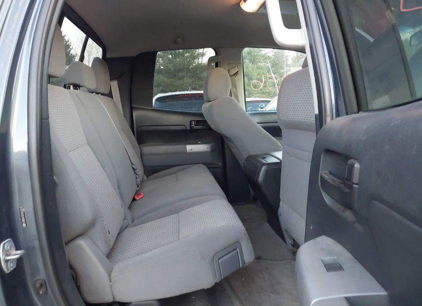 Photo 8 of 2007 Toyota Tundra SR5 5.7L V8 (VIN 5TBBV54157S453573)