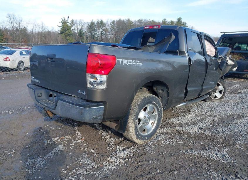 Photo 4 of 2007 Toyota Tundra SR5 5.7L V8 (VIN 5TBBV54157S489702)