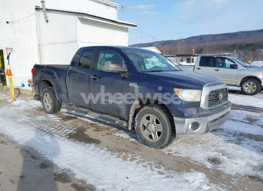 2008 Toyota Tundra BASE 5.7L V8 (VIN 5TBBV54158S512526) main photo