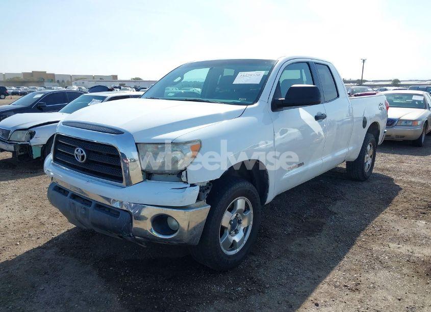 Photo 2 of 2007 Toyota Tundra SR5 5.7L V8 (VIN 5TBBV54167S457566)