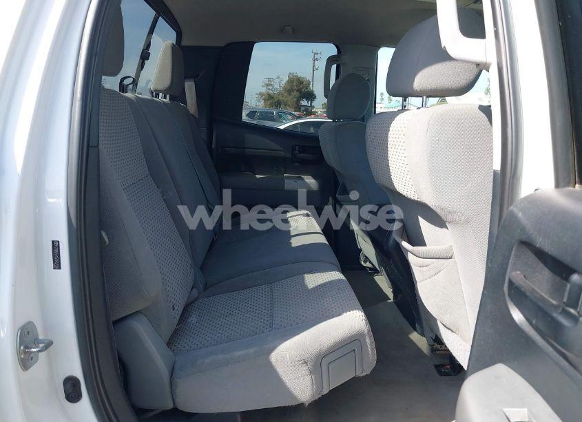 Photo 8 of 2007 Toyota Tundra SR5 5.7L V8 (VIN 5TBBV54167S457566)