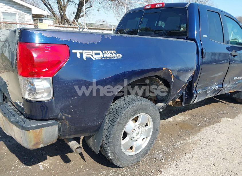 Photo 18 of 2007 Toyota Tundra SR5 5.7L V8 (VIN 5TBBV54167S483259)