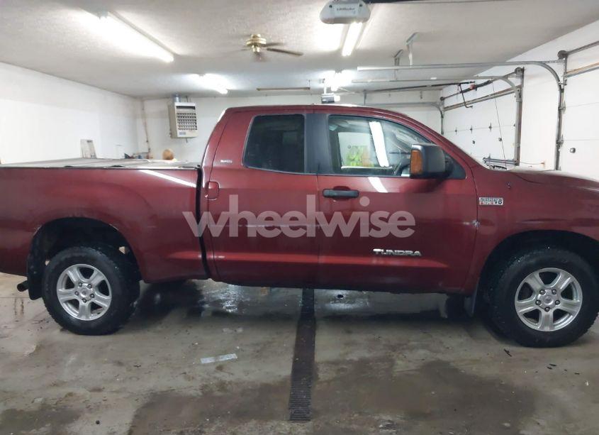 Photo 13 of 2008 Toyota Tundra SR5 5.7L V8 (VIN 5TBBV54168S497390)