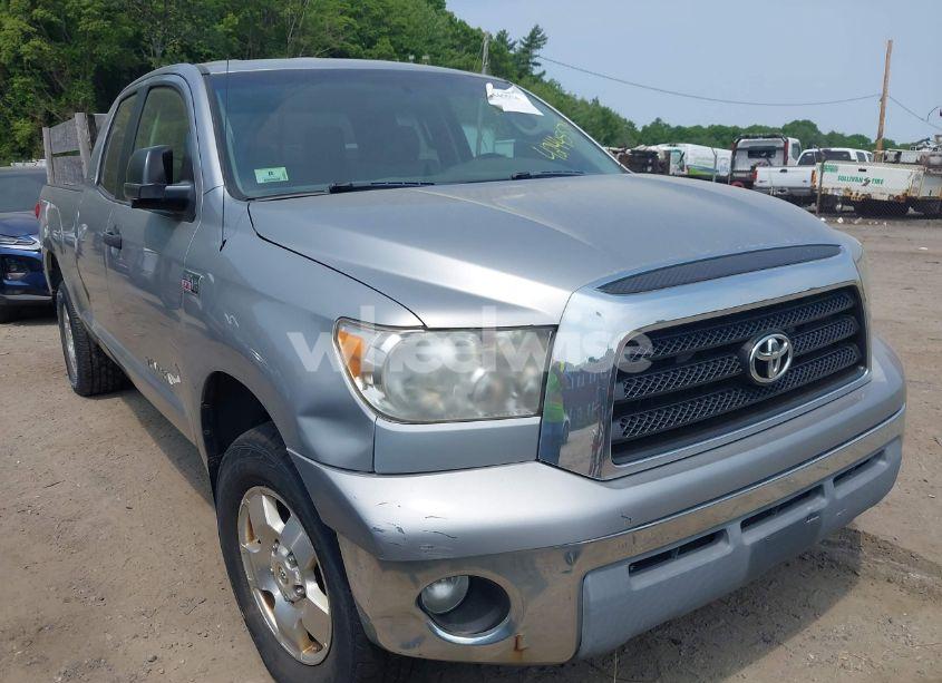 2008 Toyota Tundra SR5 5.7L V8 (VIN 5TBBV54168S523406) main photo