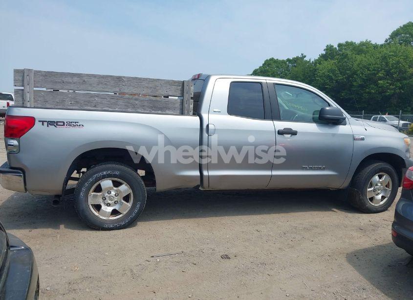 Photo 13 of 2008 Toyota Tundra SR5 5.7L V8 (VIN 5TBBV54168S523406)