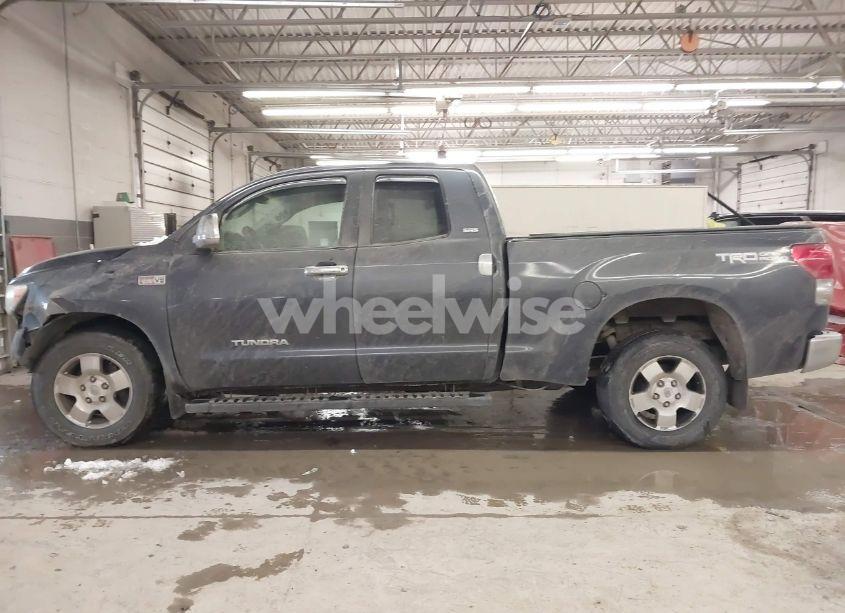 Photo 14 of 2007 Toyota Tundra SR5 5.7L V8 (VIN 5TBBV54177S465644)