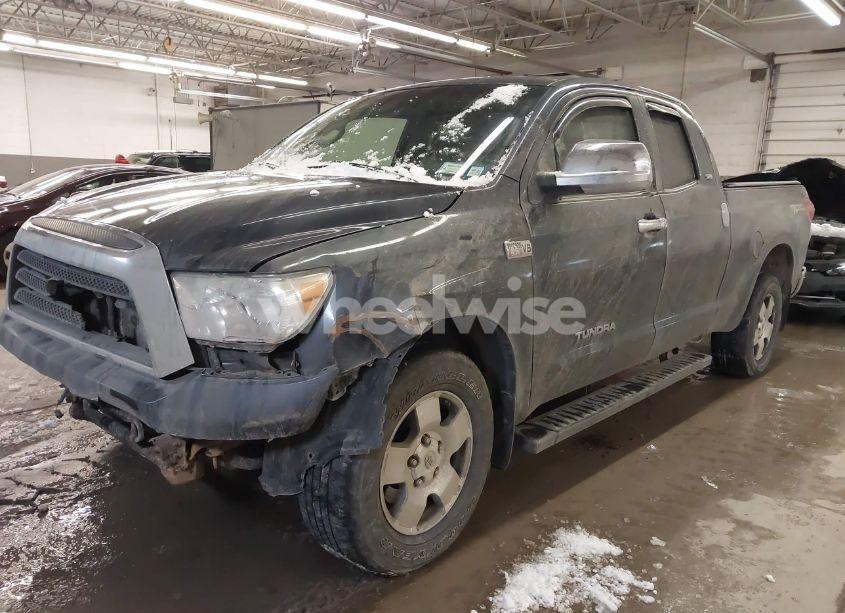 Photo 2 of 2007 Toyota Tundra SR5 5.7L V8 (VIN 5TBBV54177S465644)
