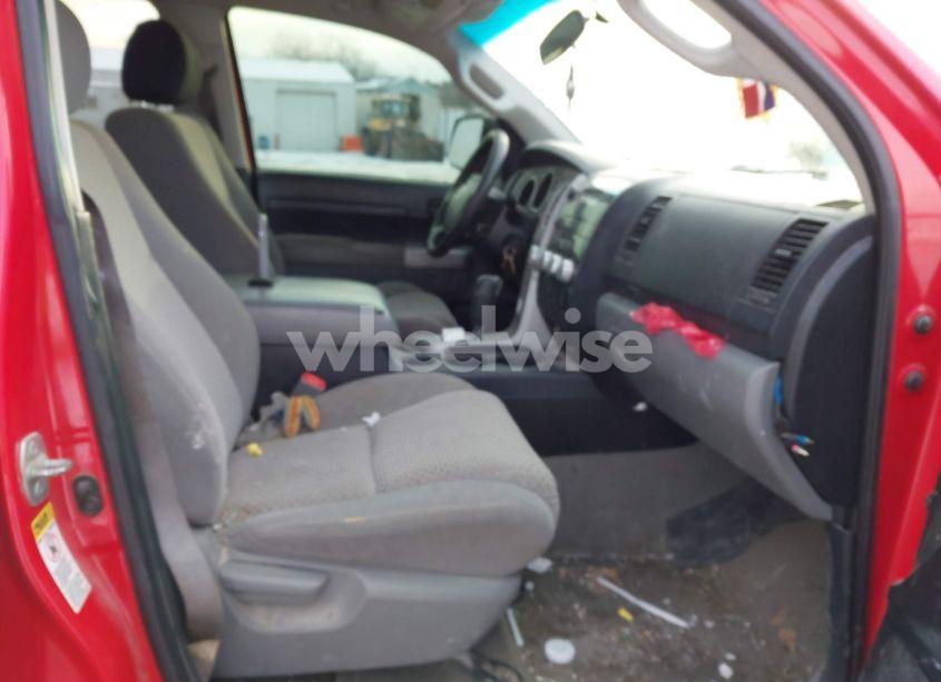 Photo 5 of 2007 Toyota Tundra SR5 5.7L V8 (VIN 5TBBV54177S467233)