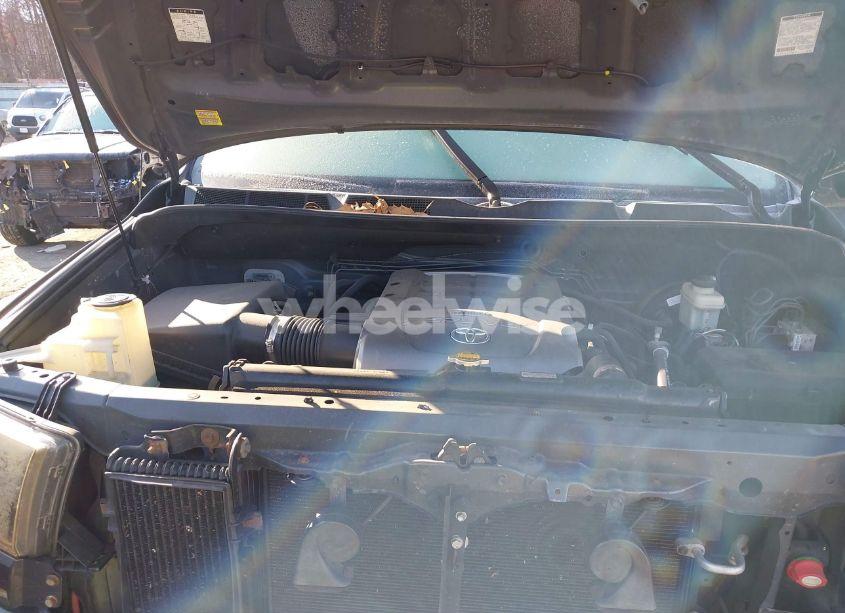 Photo 10 of 2007 Toyota Tundra SR5 5.7L V8 (VIN 5TBBV54187S456970)