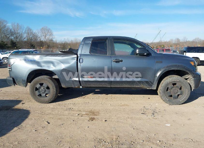 Photo 13 of 2007 Toyota Tundra SR5 5.7L V8 (VIN 5TBBV54187S456970)