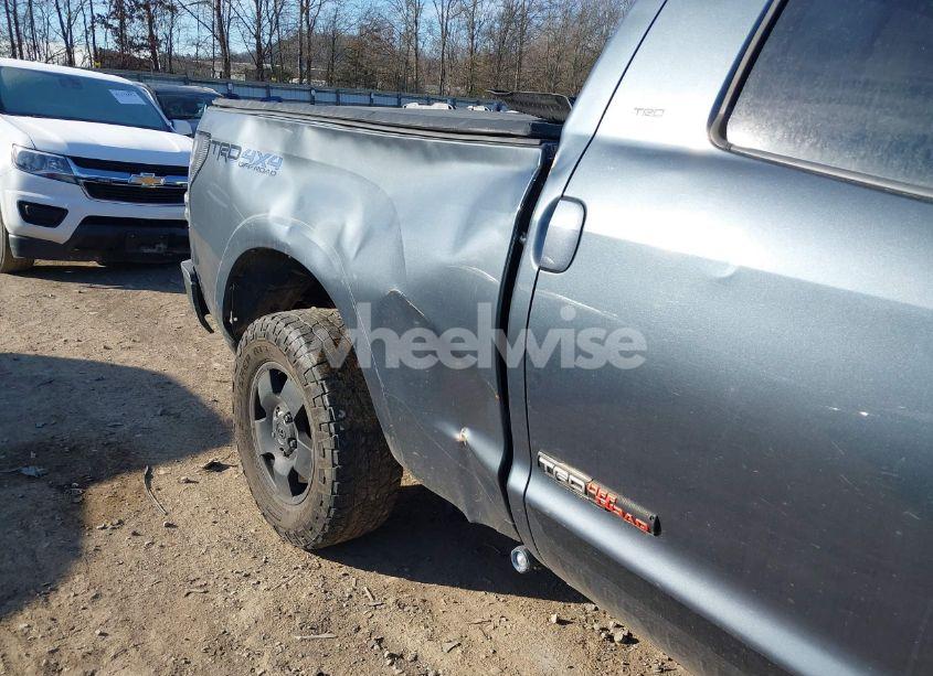 Photo 6 of 2007 Toyota Tundra SR5 5.7L V8 (VIN 5TBBV54187S456970)