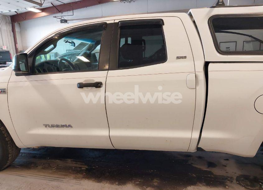 Photo 14 of 2008 Toyota Tundra SR5 5.7L V8 (VIN 5TBBV54188S502587)