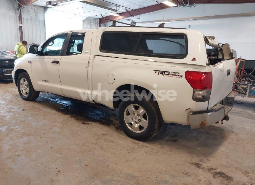 Photo 3 of 2008 Toyota Tundra SR5 5.7L V8 (VIN 5TBBV54188S502587)