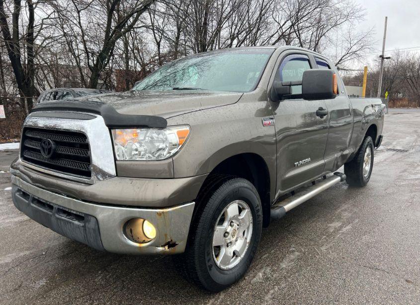 2007 Toyota Tundra SR5 5.7L V8 (VIN 5TBBV54197S481277) main photo