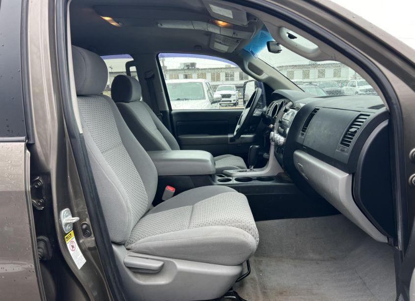 Photo 2 of 2007 Toyota Tundra SR5 5.7L V8 (VIN 5TBBV54197S481277)