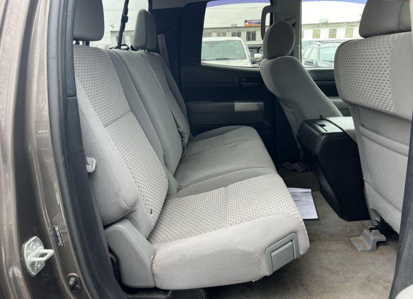 Photo 4 of 2007 Toyota Tundra SR5 5.7L V8 (VIN 5TBBV54197S481277)