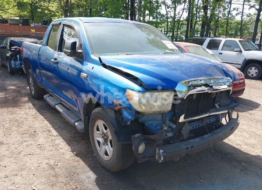 2008 Toyota Tundra SR5 5.7L V8 (VIN 5TBBV54198S492975) main photo