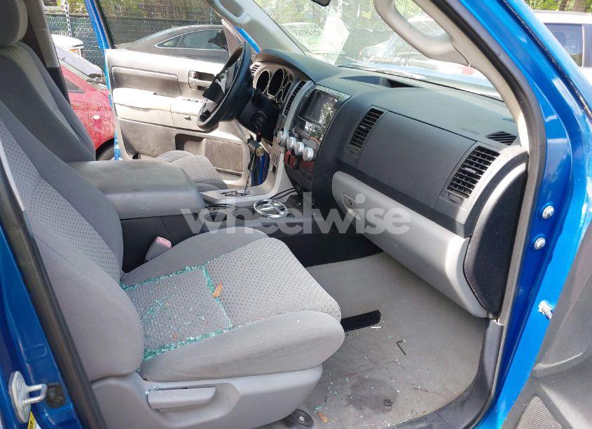 Photo 5 of 2008 Toyota Tundra SR5 5.7L V8 (VIN 5TBBV54198S492975)