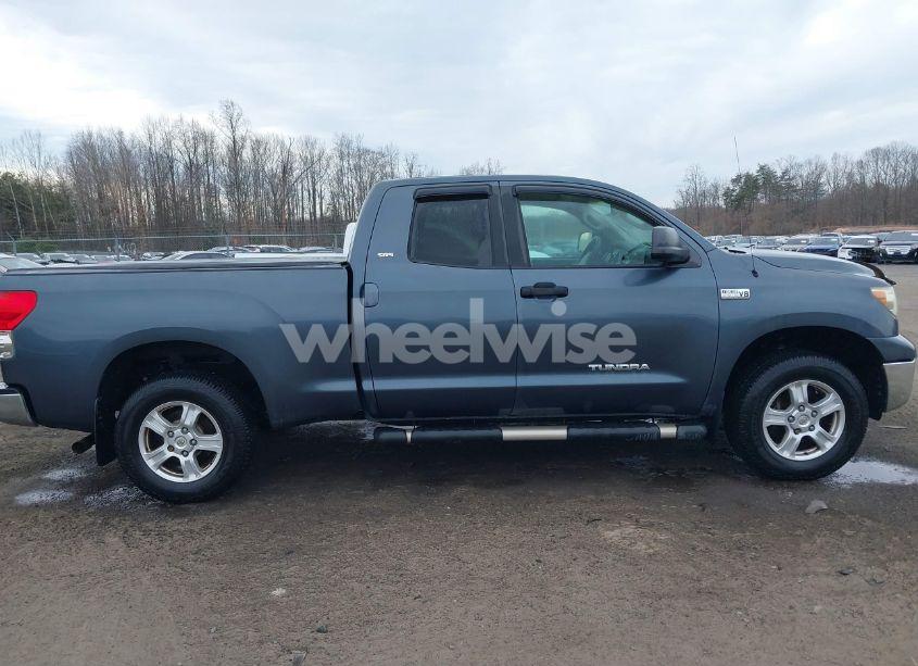 Photo 14 of 2007 Toyota Tundra SR5 5.7L V8 (VIN 5TBBV541X7S454086)