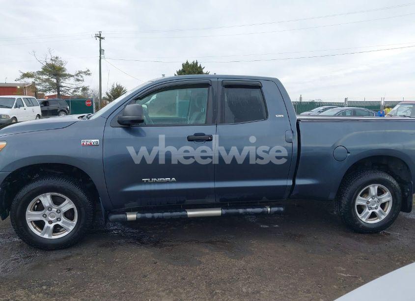 Photo 15 of 2007 Toyota Tundra SR5 5.7L V8 (VIN 5TBBV541X7S454086)